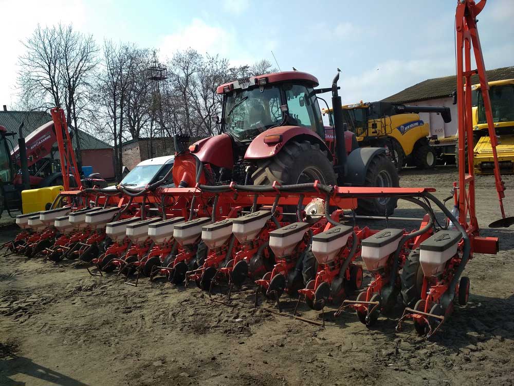 Re-equipment of KUHN PLANTER-3 seed drill for application of liquid fertilizers, UAN, PPP